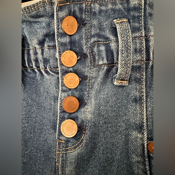 Blank NYC tulip waist with elastic button fly denim - Picture 4 of 11